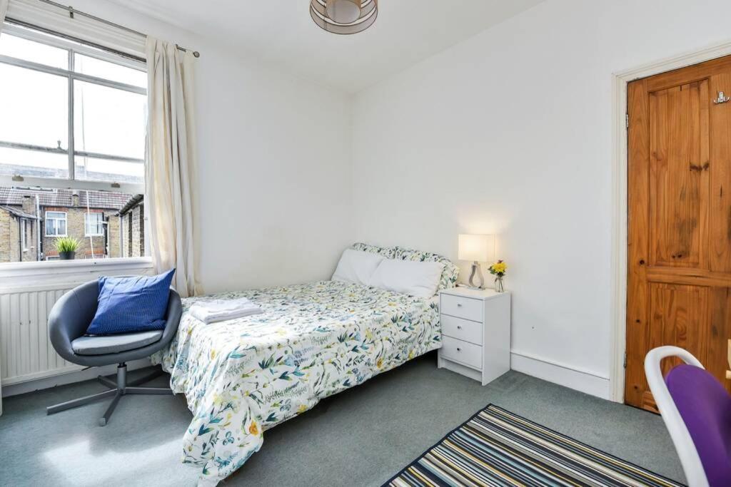 Groves 4 bedroom, Shepherds Bush Londen Buitenkant foto